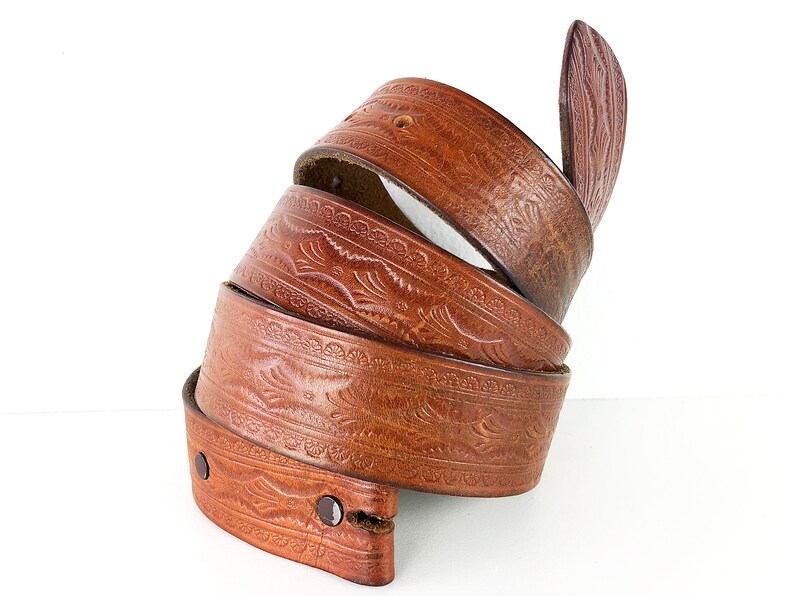 Western Figure 8 Genuine Leather Tooled Jean Belt Strap 1-1//2/" Wide Size 32/"-46/"