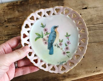 Hand Painted Bird Plate, Vintage 1974 Artist Signed, Porcelain Ceramic Reticulated Hearts, 1970's, Romantic Cottage Décor, Small Wall Plate