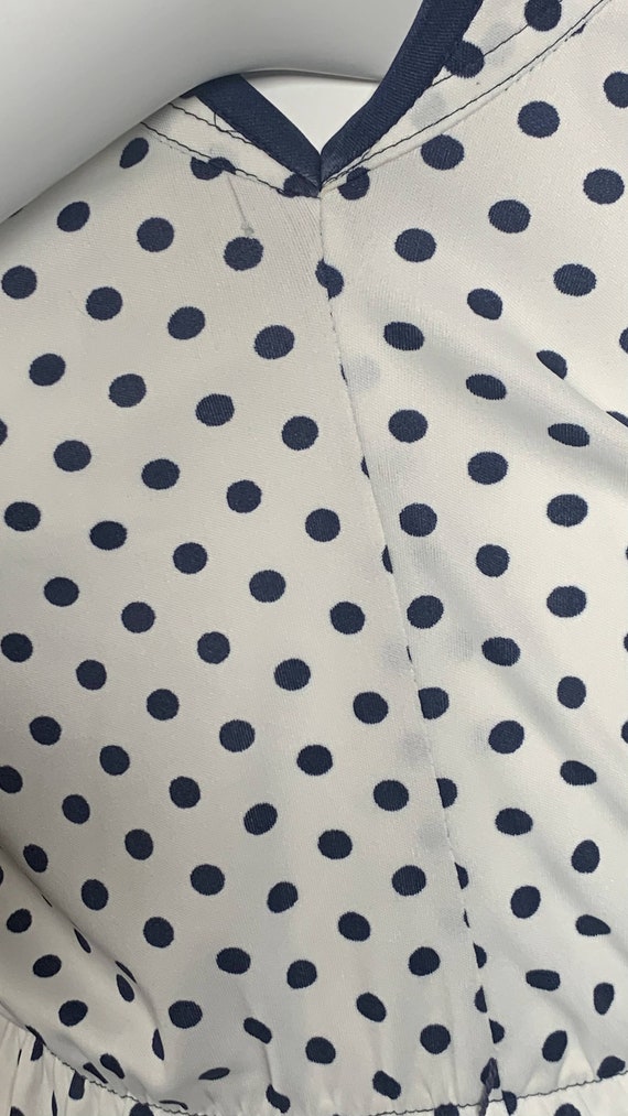 Sue Brett, 2PC, V-neck Button Front Top, Pleated … - image 8