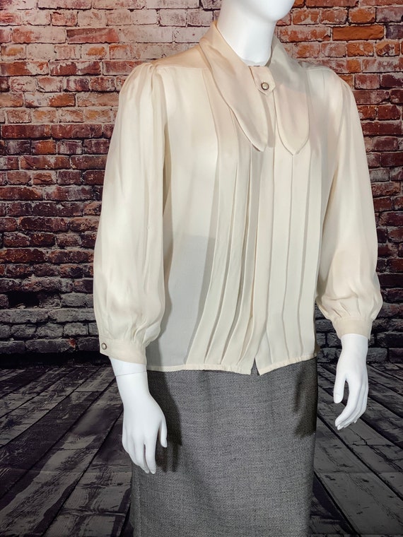 Sheridan Square, Pleated, Button Front, Bow Tie T… - image 5