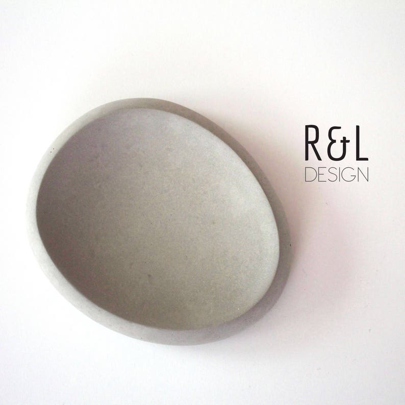 Concrete Pebble Soap Dish image 4