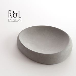 Concrete Pebble Soap Dish image 3