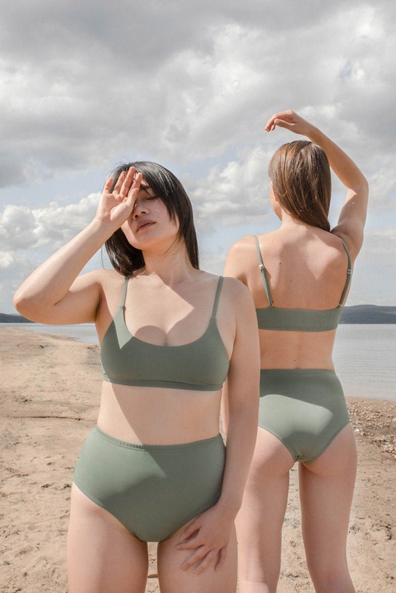crop top swimsuit top
