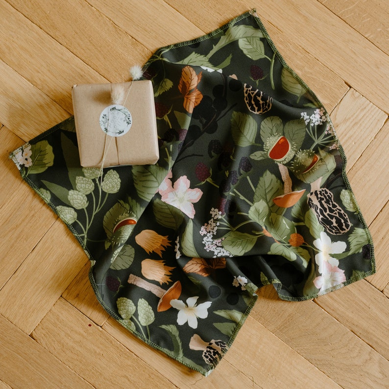 Furoshiki Botanical Foraging Fabric Gift Wrap Set of 2 Mushroom Leaves Berries Autumn Winter Luxury Wrapping image 10
