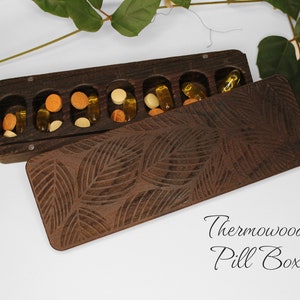 Pill Box, Pill organizer 7 day pill box, Termo Wood pill box, Pill case, Weekly pill box, Mom gift, Pill holder, Grandma gift, Eco Pill Box