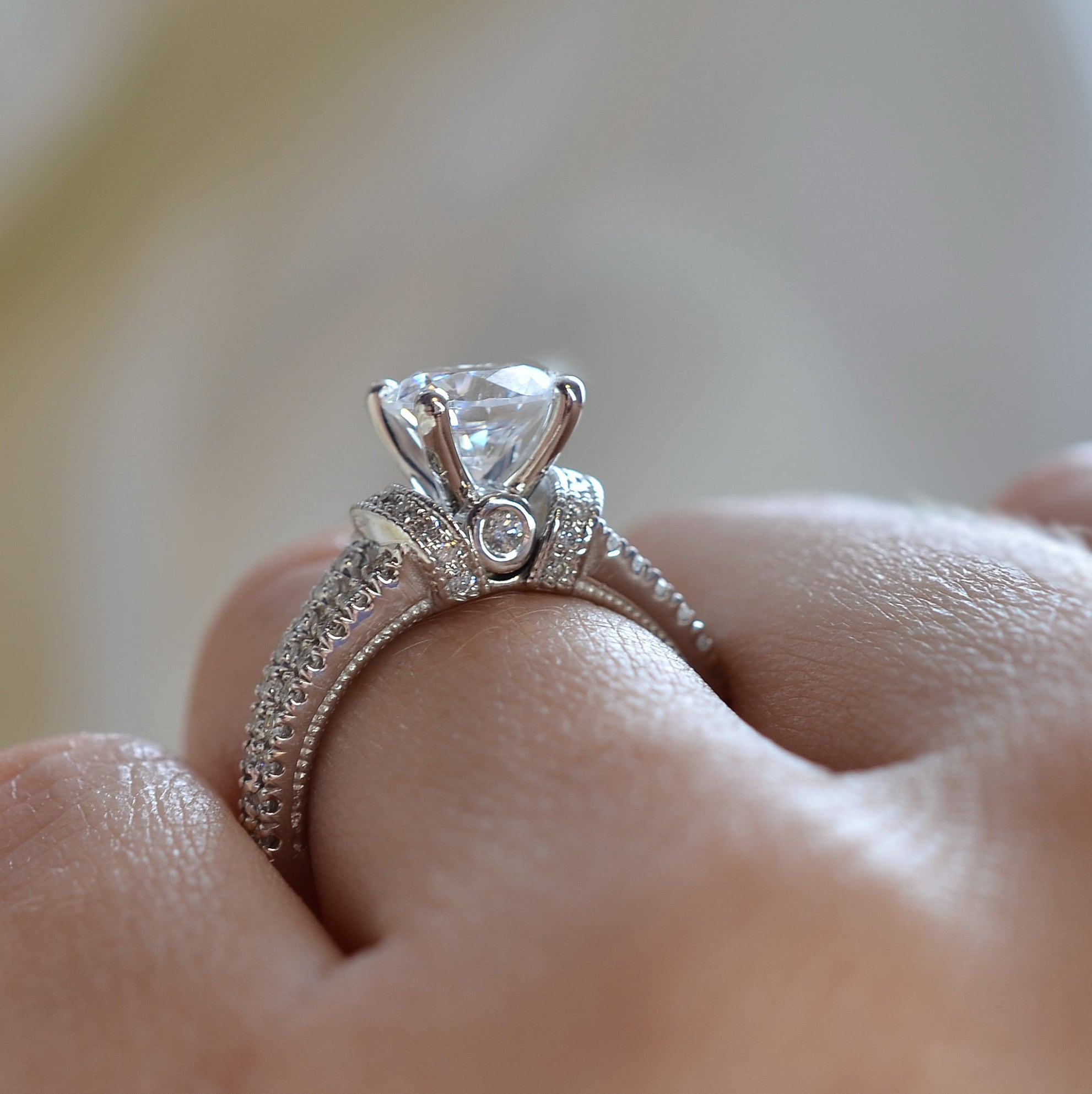 2.5Ct Moissanite Engagement Ring Set Diamond Wedding Band 8.5mm Round Diamond Cushion Halo 14k Yellow Gold Art Deco Bridal Promise Ring Set