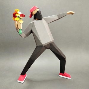 Papercraft 3d Banksy flower thrower figurine digital PDF template, low poly papercraft rebel, DIY home decoration, papercraft sculpture
