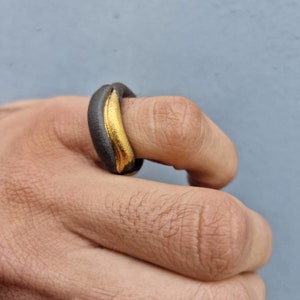 Handcrafted Black Clay Ring: Unisex Geometric Ceramic Ring with 18K Gold