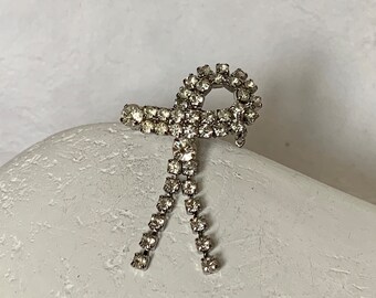 Vintage Brosche Schleife Strass Funkelnde Strassbrosche mit 2 Strass-Strängen Schmuckbrosche Hochzeit Schleifenbrosche