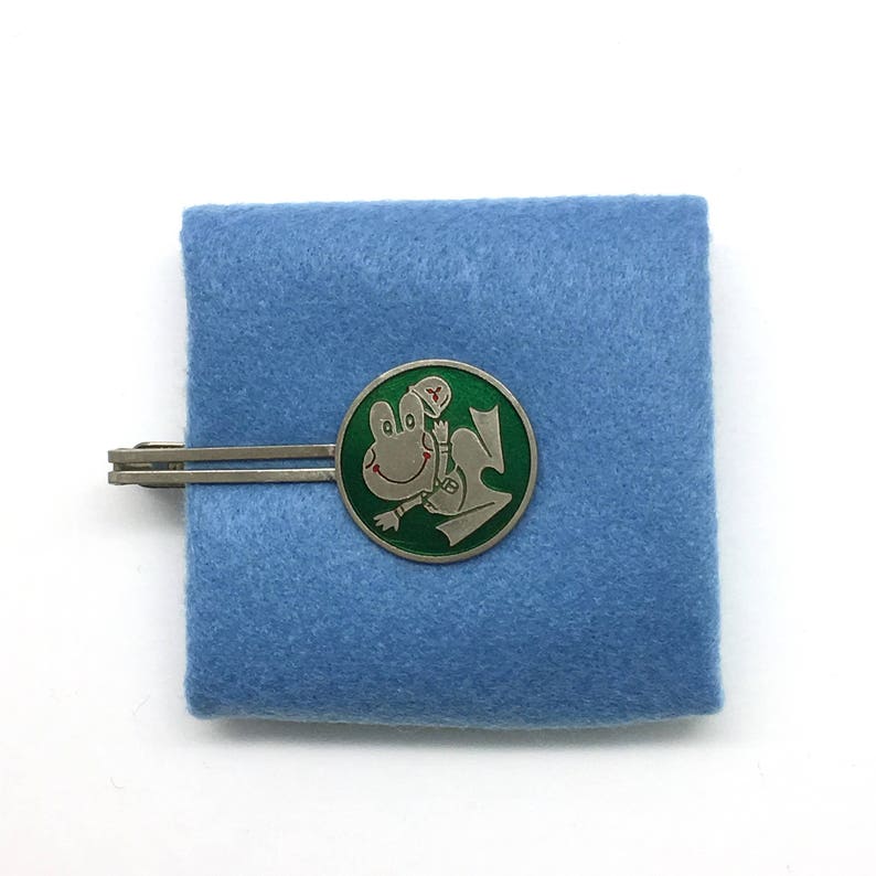 The 50th anniversary of Japanese company founding green frog Mitsubishi tie clip 1980s Japan vintage