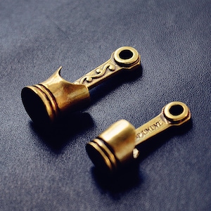 Handgemachte Kolben Anhänger Kunst, Charme Auto Schmuck Motor Tuner Sterling Gold Messing Mens Mechaniker Racing Racer Dyno Turbo Teile Fahrer