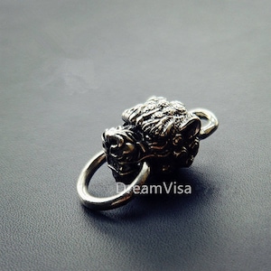 Hecho a mano León cabeza Leopard remaches Studs cuero craft decoración hallazgos Conector Concho