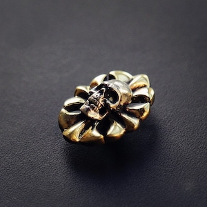 Cráneo Concho cuero Craft cartera cadena conector Conchos sólido de latón Biker llavero con tornillo en la parte inferior