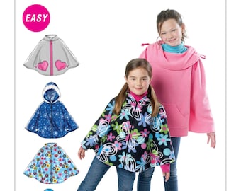 Peut inclure: Patron de couture McCall's Easy pour une cape en polaire à capuche. Le patron comprend quatre styles différents : une cape grise avec des cœurs roses, une cape bleue avec des étoiles blanches, une cape bleue à imprimé floral et une cape bleue unie. Le patron est pour les tailles d'enfants.