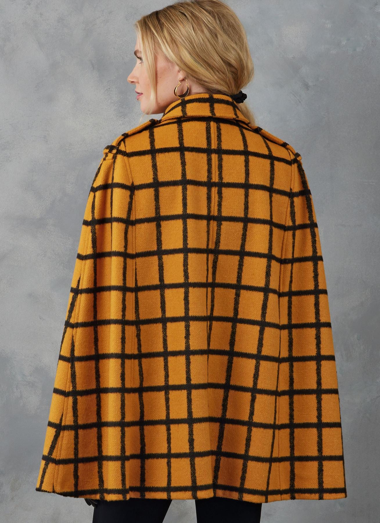 ジャケット・アウター eLLa quilting cape coat Vogue Sewing Pattern for Womens Cape Jacket, Womens Cape