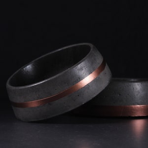 Brutalistische betonnen hondenvoederbak, massief houtskoolkoperen kom, biologische industriële huisdierenschaal | EIGHTPLUSE STUDIO