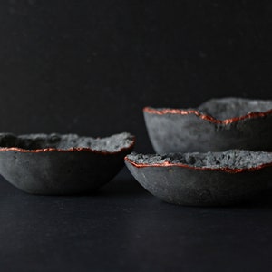 Deep charcoal concrete copper bowls | Set of 3 | Contemporary stoneware pinch bowls | Beton tray | Modern beton decor