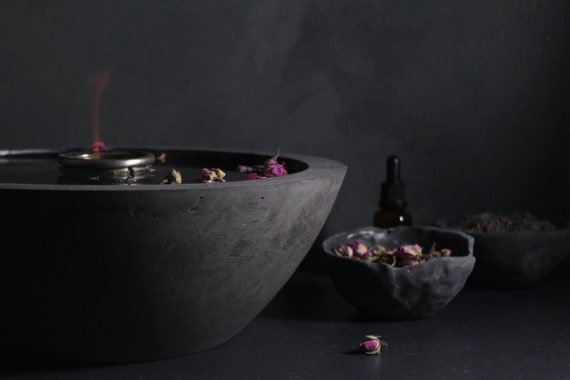 Firewater concrete set: Bioethanol tabletop fireplace with volcanic stones & dried rose buds | 13”