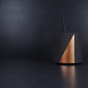 TRIANGLE concrete pencil holder | Charcoal beton holder | Geometric cement pen holder | Industrial plant pot