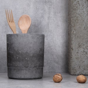 Charcoal scandinavian utensil pot | Concrete utensil holder | Beton storage pot | Modern industrial kitchen