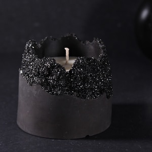 Geode | Charcoal soy candle | Crystal concrete candle | Charcoal decor | Scented candle | Five black scents