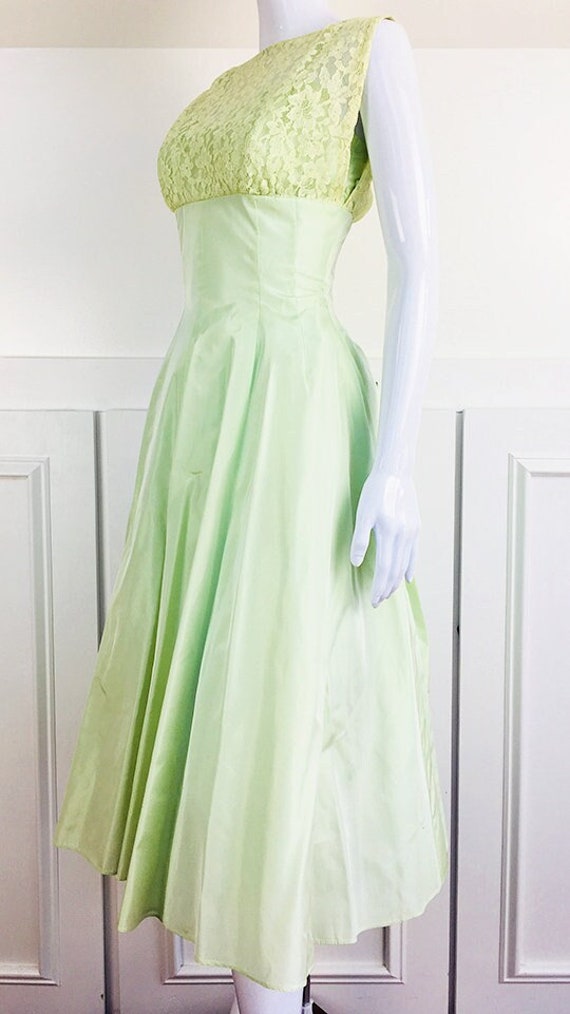 Flouncy 1950s Icy Green Fit and Flare Midi Tea Length Formal Cocktail Wedding Dress from Harzfelds Kansas City l Size 12