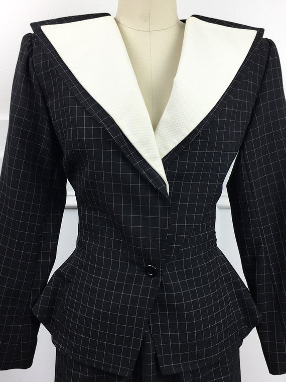 Ungaro Parallele PARIS 1980s 1999s Dark Charcoal Windowpane Skirt Suit—Size US 6 (SKU 10719CL)