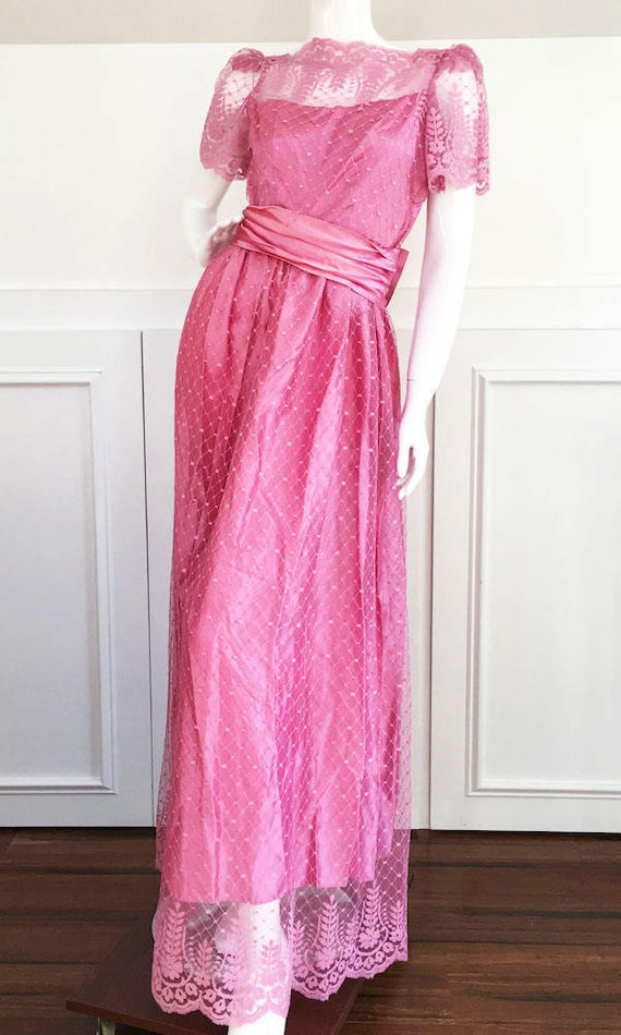 1970s Alycia Pretty in Pink Satin Lace Gown Bridal Attendant Prom Gown Size 7 / 8