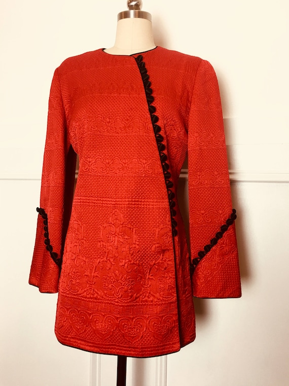 Mary McFadden Couture 1970s / 1980s Red and Black Silk Quilted Asian Styled Jacket RARE! Size US 8 (SKU 10397CL)