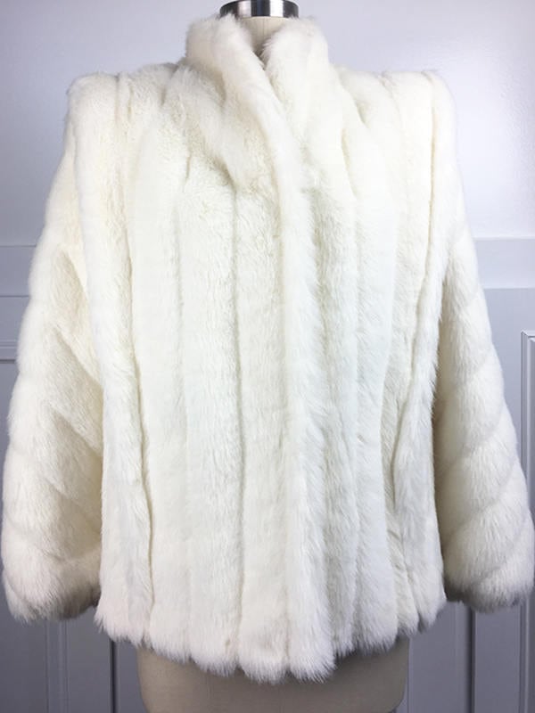 Sasson Juniors Impeccable 1970s / 1980s White Faux Fur Jacket with ...