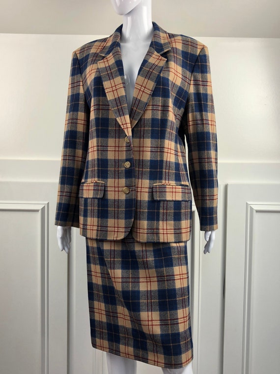 Vintage 1970s Pendleton Cailean Tartan Camel Navy Burgundy Plaid Wool Skirt Suit - Size US 14 / PLUS