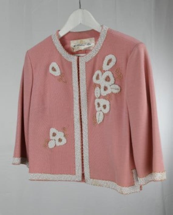 1960s McMullen for Hudsons The Woodward Shop Pink Knit Beaded Cropped Jacket - Size 12