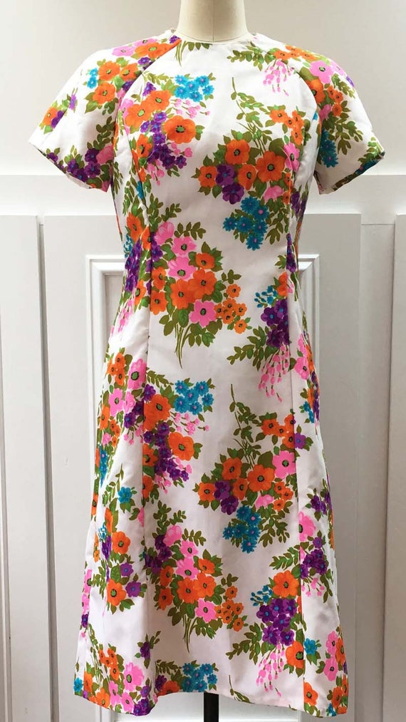MOD 1970s Floral Fit & Flare Dress Like New Condit