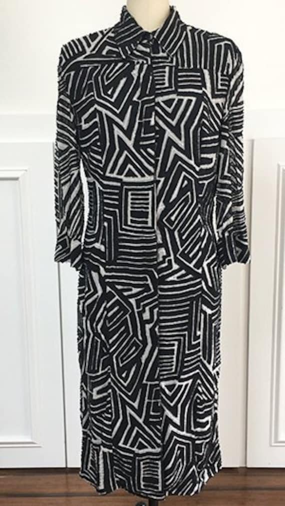 Je’ Metadi by Sean Mehta Hand and Heavily Beaded Black White Abstract Geometric Print 1980s Cocktail Dress / Tunic PLUS Size