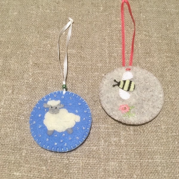 Felt bee  decorations