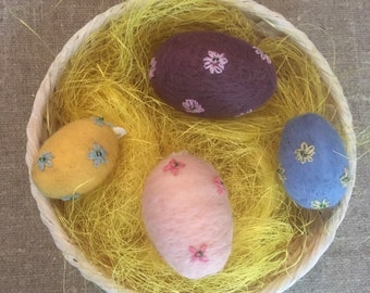 Easter  eggs  decorations and gift, Needle felted small  hanging Easter eggs gift , Easter table decoration