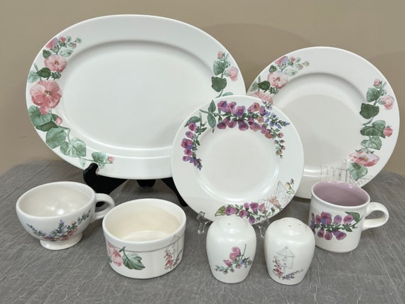 アメリカ製 PFALTZGRAFF 花柄 食器セット Amazon.com | Pfaltzgraff Garden Blossom Floral 12 Piece
