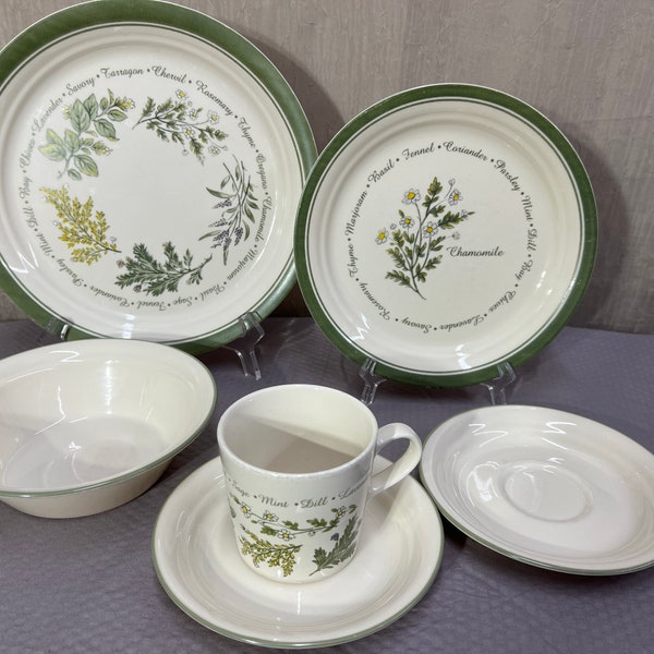 Discontinued Corelle Thymeless Pattern | Choose From: Dinner Plate, Luncheon Plate, Soup/Cereal Bowl, Cup/Saucer, Or Saucer Only