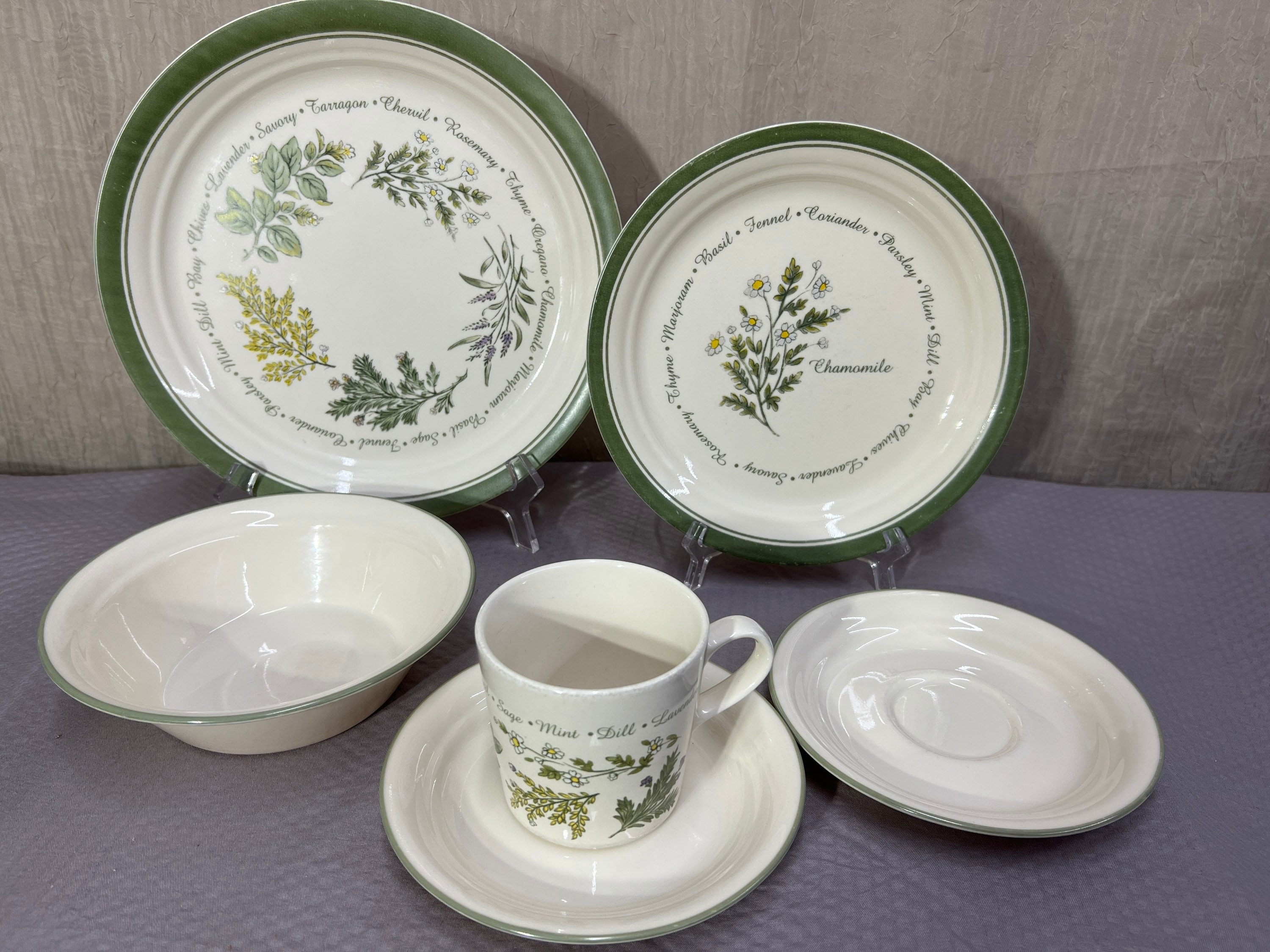 Luncheon Plates and Cups 