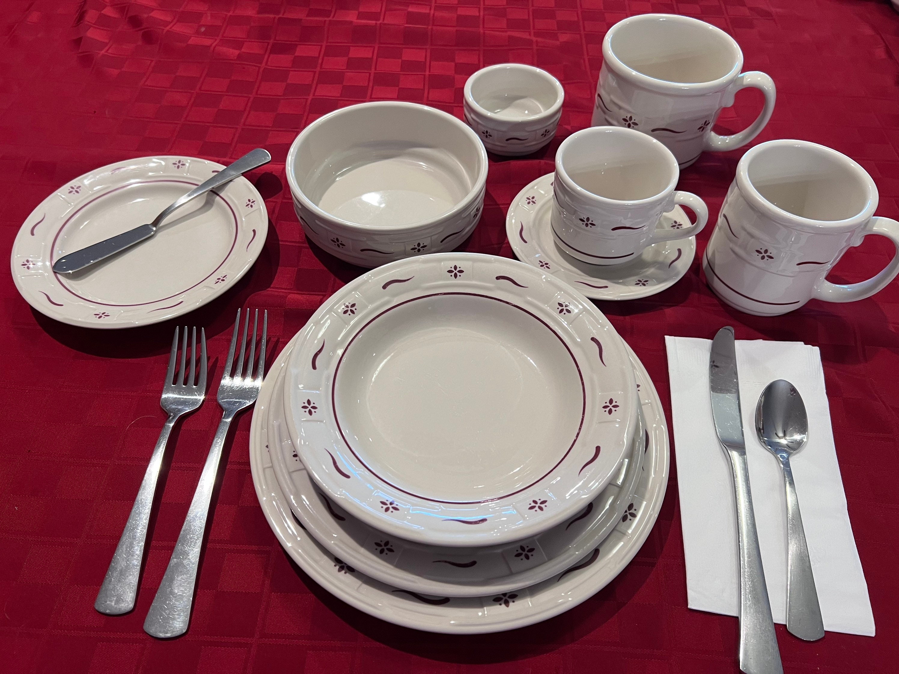 Longaberger top dish set