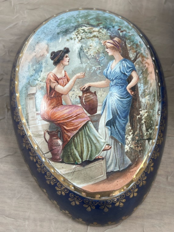 Mid-Century Egg-Shaped Porcelain Pill/Trinket Box… - image 4