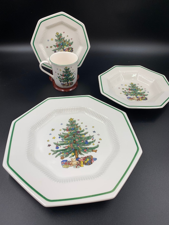 Nikko christmastime dinner plates hotsell