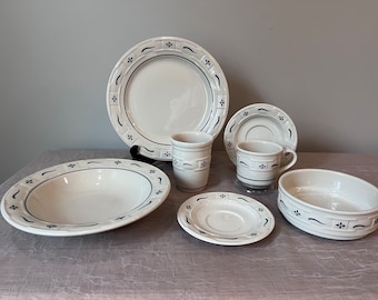 Longaberger Pottery All Purpose Bowl-Red & White Woven Traditions Design