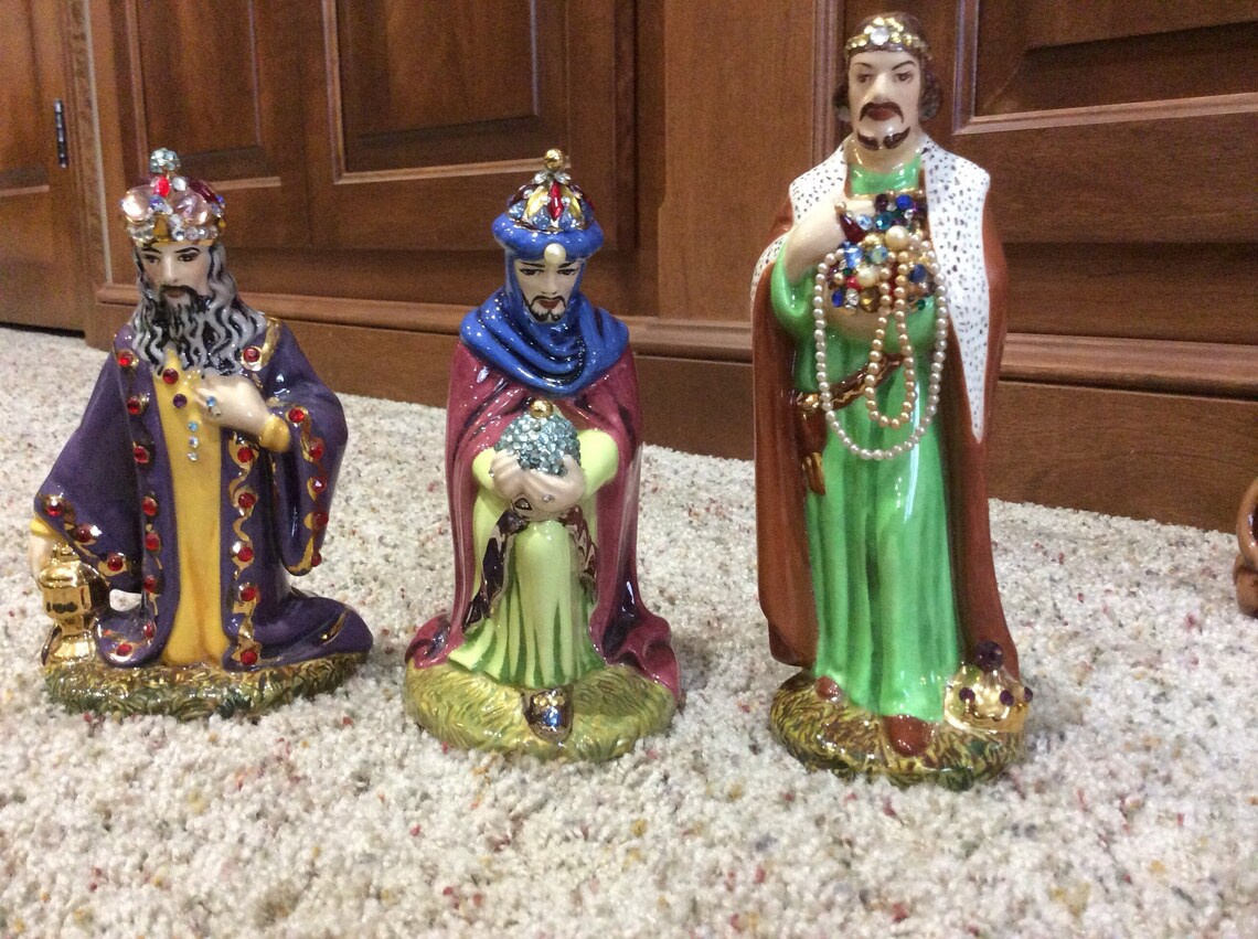 16 Piece Hand-painted Nativity From the 1960s Vibrant Colors - Etsy