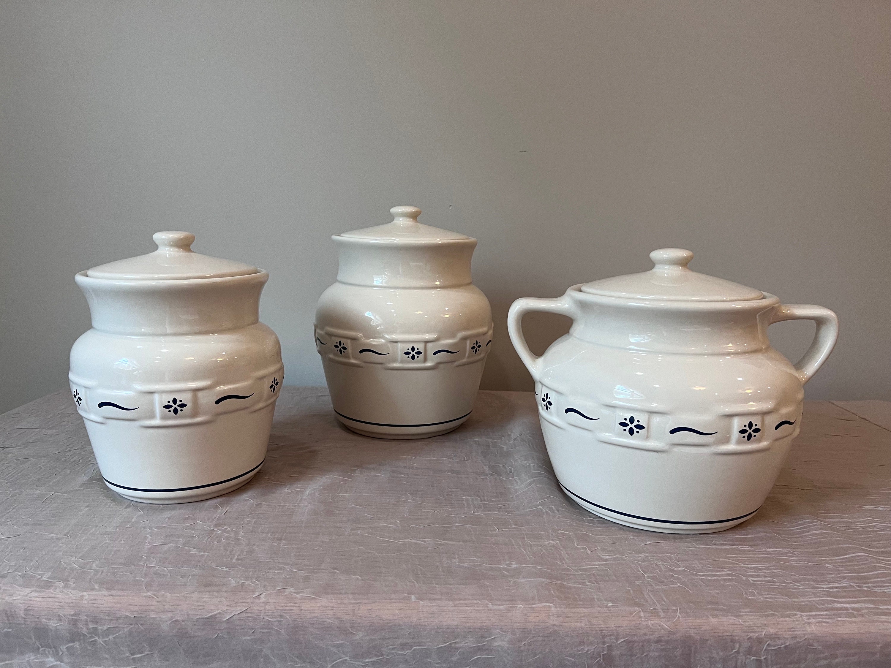 Lovely Vintage Longaberger Pottery Woven Traditions 32 Oz. Pitcher Woven  Traditions Heritage Blue by LONGABERGER Pottery 