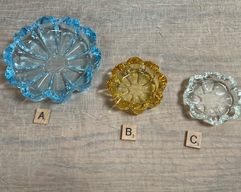 Vintage Fostoria Spool Daisy Glass Ashtray | Choose From: Blue 5.50" Round, 3.25" Yellow Round, Or 3.25" Clear Round