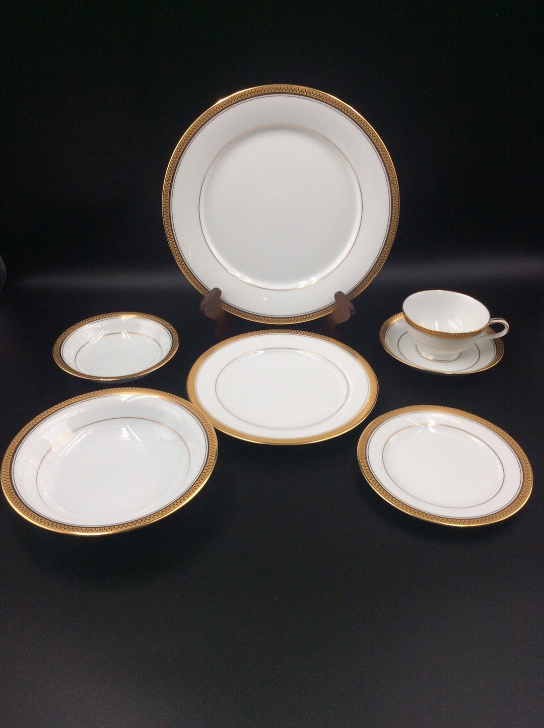 Vintage Noritake China 7-piece Place Setting | Goldridge Vintage Noritake China 7-piece Place Setting | Goldridge