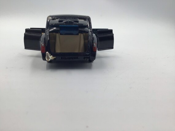 Dinky Toys GB No. 152 Rolls Royce Phantom V Limousine 1/43 Peu