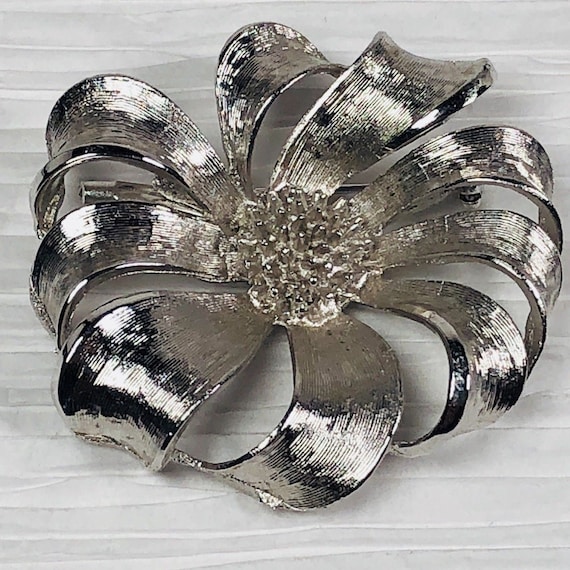 10+ Coro Flower Brooch