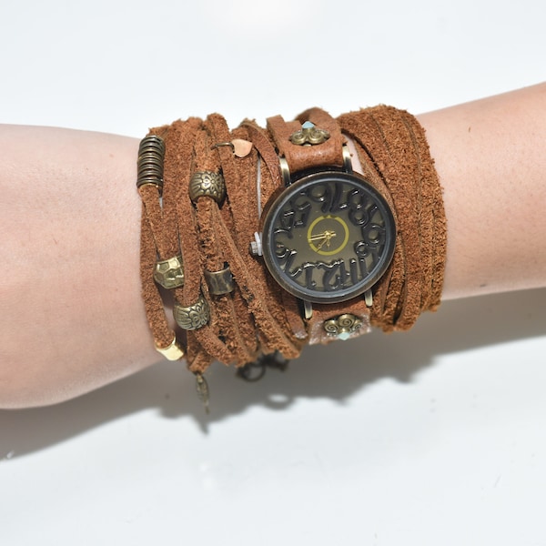 Femme Cuir Long Strap Wrap Watch, Boho Chic Bracelet Montre, Camel Brown Multi Strap Watch, Analog Round Large Watch, cadeau pour elle